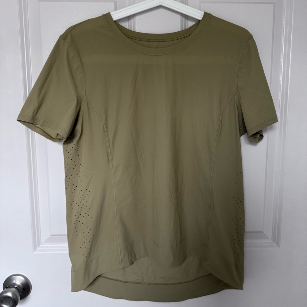 Lululemon Athletica Green Short Sleeve Tee